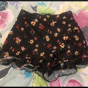 Womens F21 floral skort size L